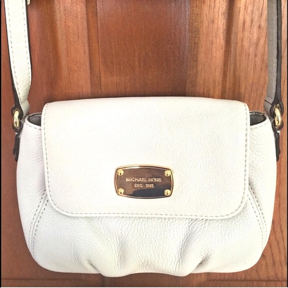 NWT Michael Kors White Gold Jet Set Flap Crossbody - Picture 5 of 8